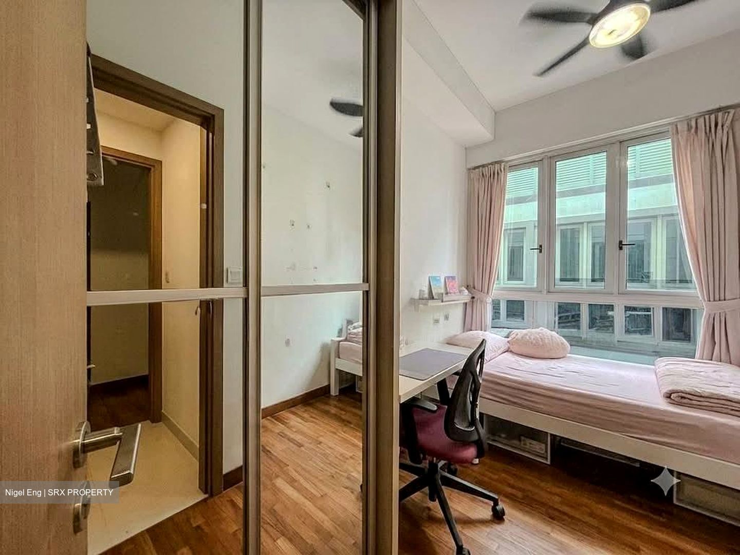 West Coast Drive (D5), Terrace #582996881